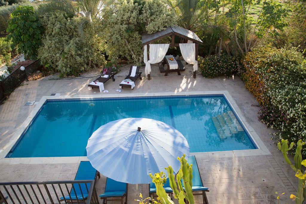 Coral Bay Sunkiss Villa Exterior photo